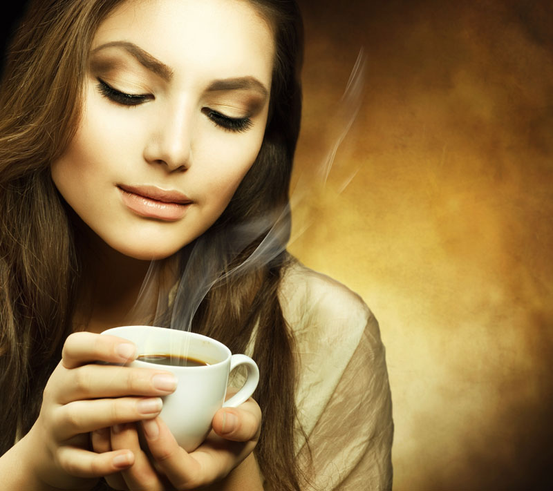 Phụ nữ uống cafe giảm nguy cơ tai biến mạch não