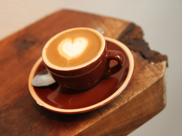 Tự pha chế 1 tách G7 cappuccino để cuối tuần thật ngọt ngào